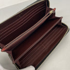 Chanel Wallet Quilted Caviar Leather Black Gold — view 3