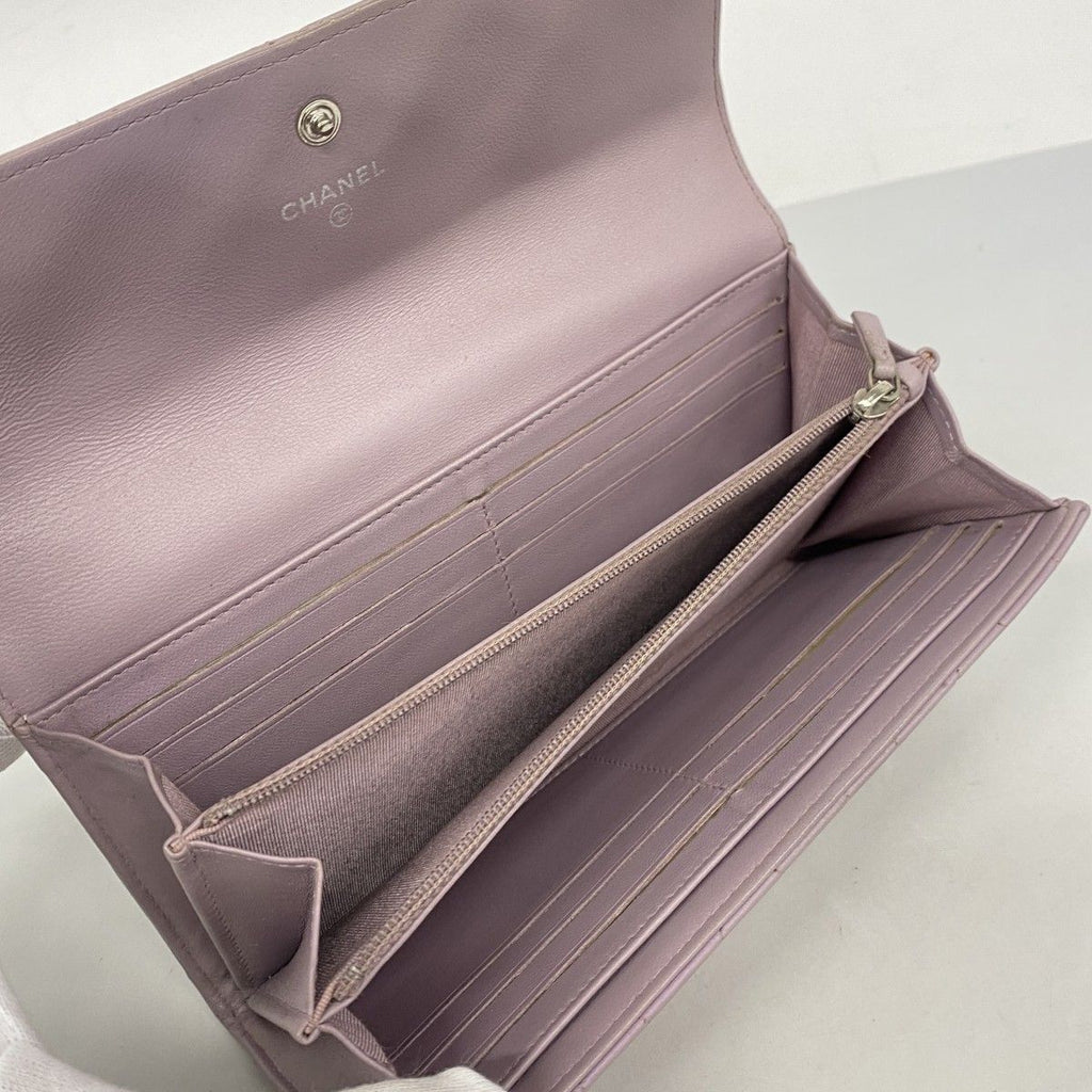 Chanel Wallet Quilted Lambskin Light Purple Silver — view 3