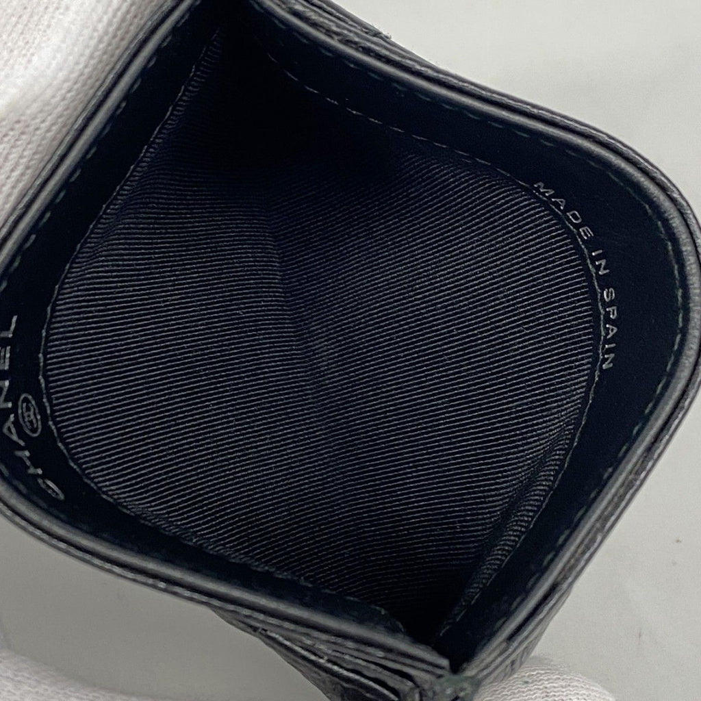 Chanel Card Case Quilted Leather Black Silver — view 3