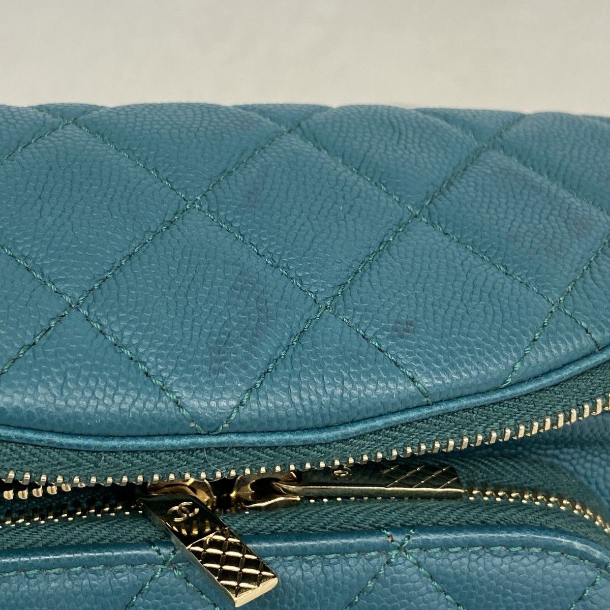 Chanel Waist Bag Quilted Caviar Leather Green Champagne Gold — view 7