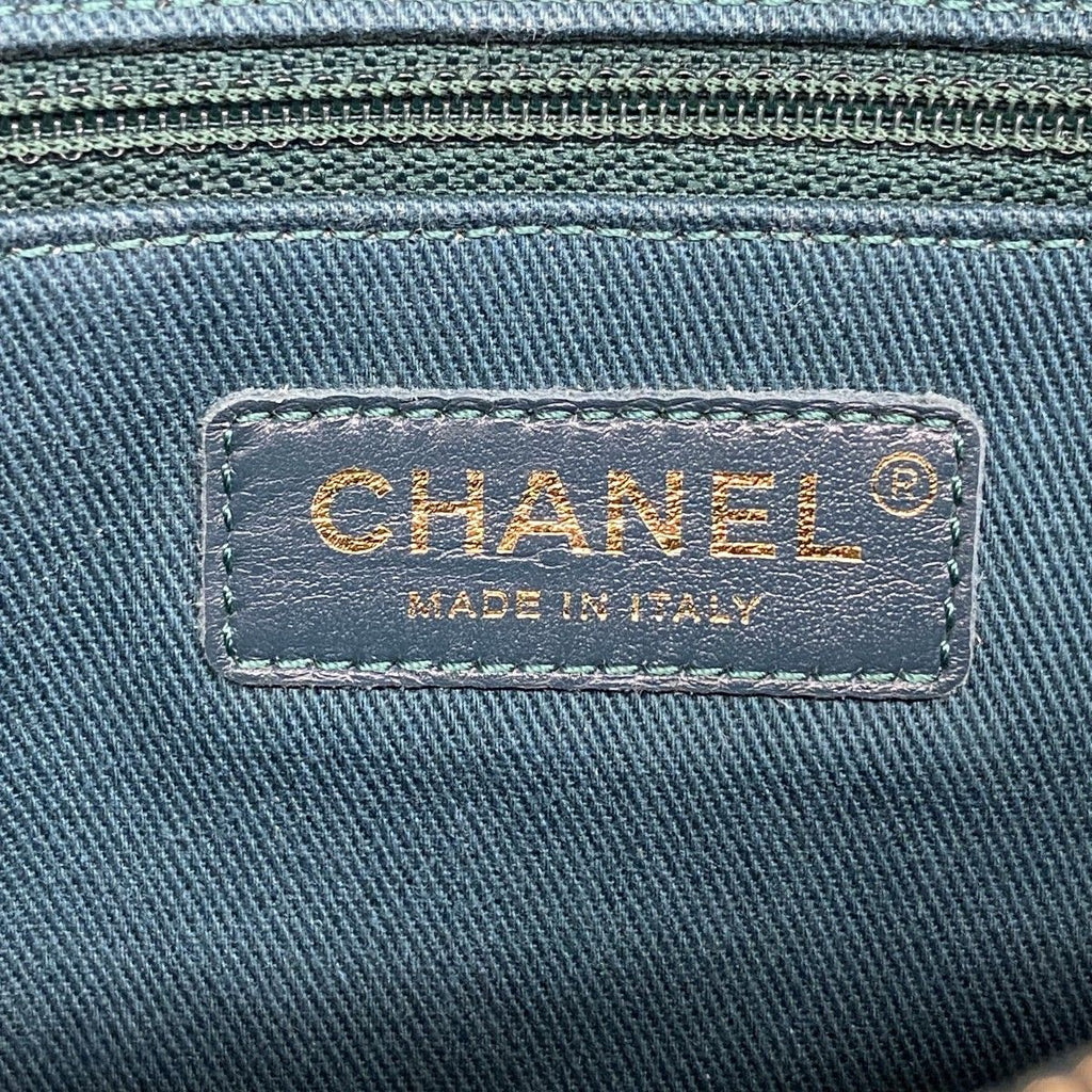 Chanel Waist Bag Quilted Caviar Leather Green Champagne Gold — view 5