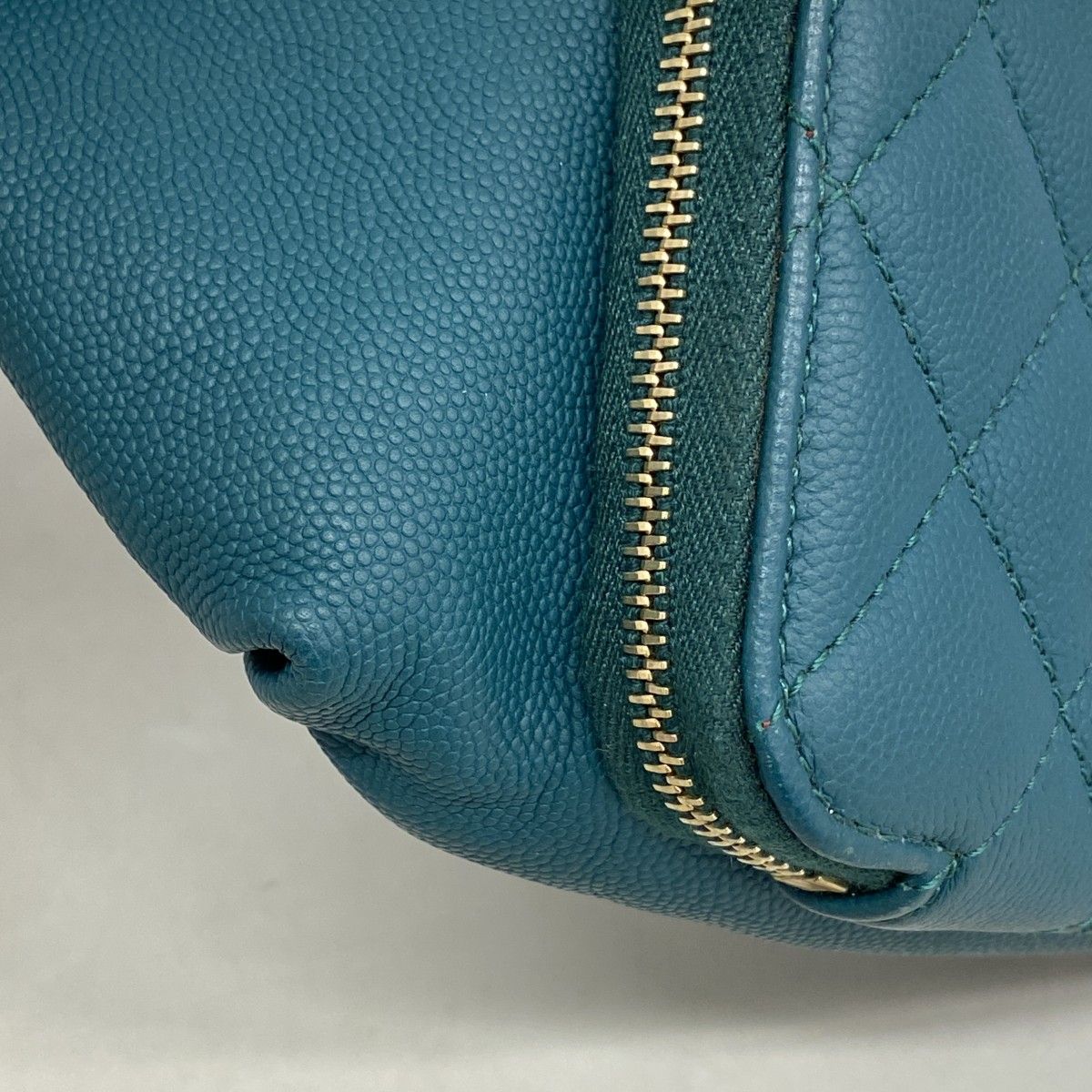 Chanel Waist Bag Quilted Caviar Leather Green Champagne Gold — view 6