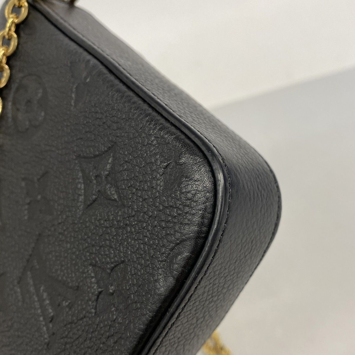 Louis Vuitton Shoulder Wallet Monogram Empreinte Pochette Felicity Noir — view 8