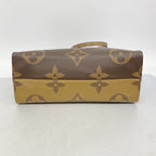 Louis Vuitton Tote Monogram Giant Reverse On The Go GM Brown 2-Way — view 3