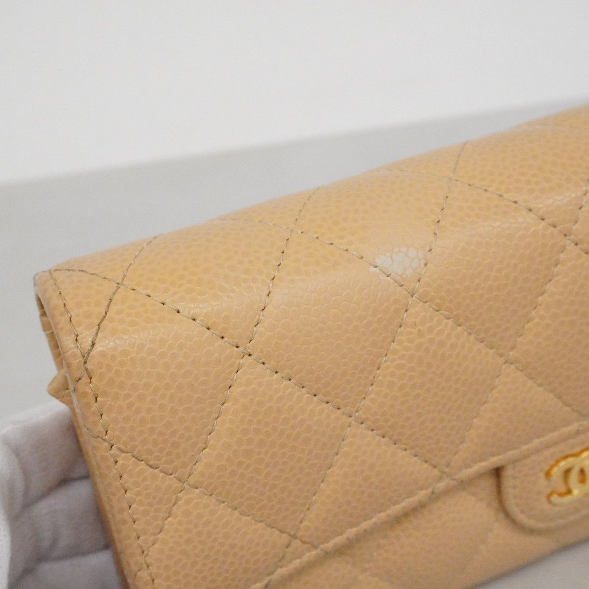 Chanel Wallet Quilted Caviar Leather Beige Gold — view 8