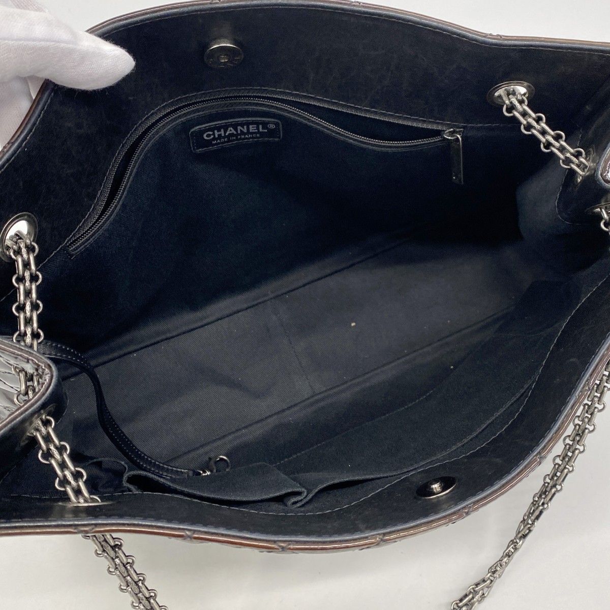 Chanel Chain Tote 2.55 Quilted Patent Leather Dark Brown Silver — view 4
