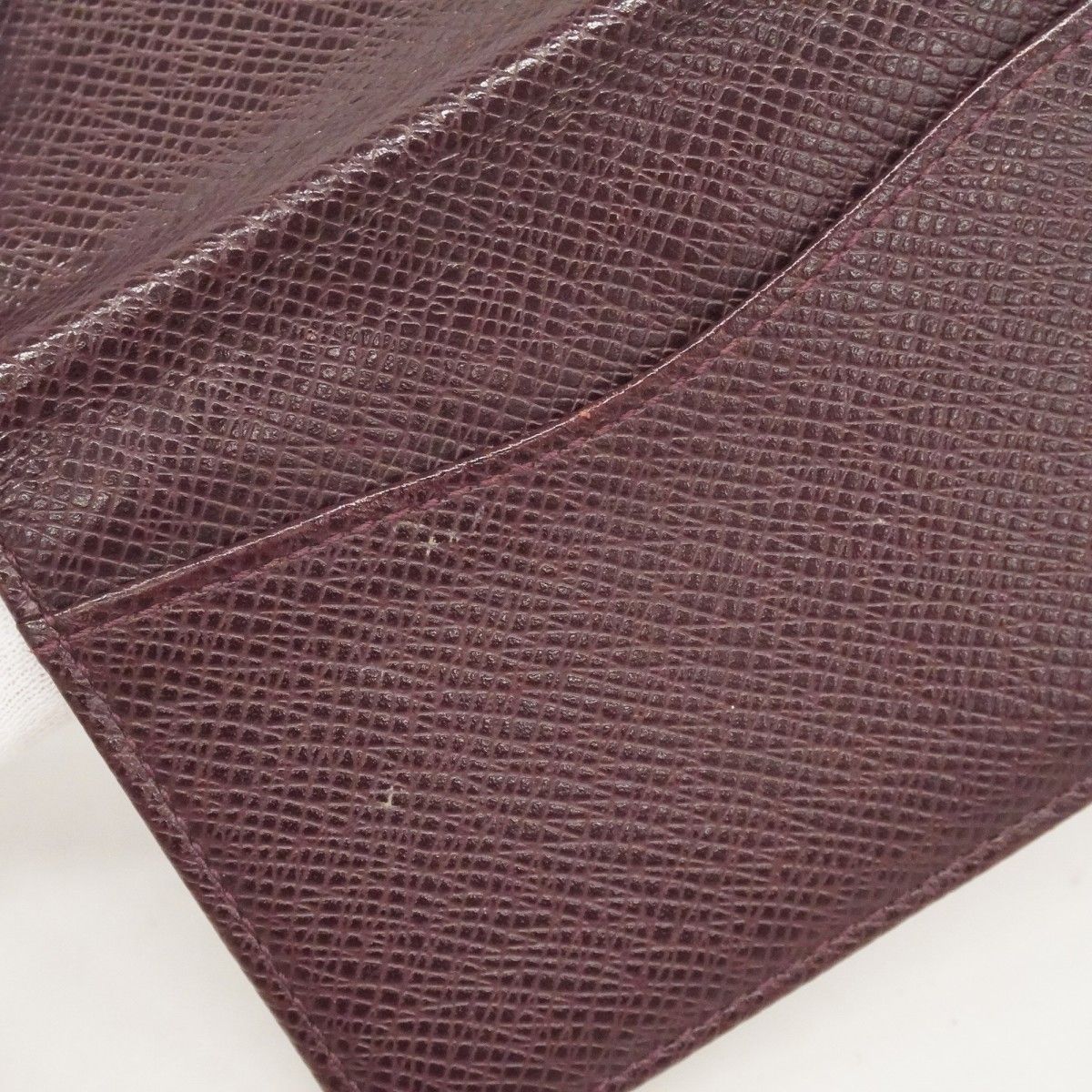 Louis Vuitton Card Case Taiga Organizer de Poche Acajou — view 8