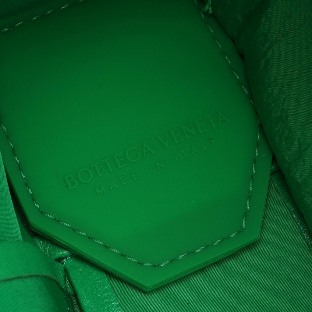 Bottega Veneta Shoulder Bag Cassette Maxi Intrecciato Green Leather — view 4