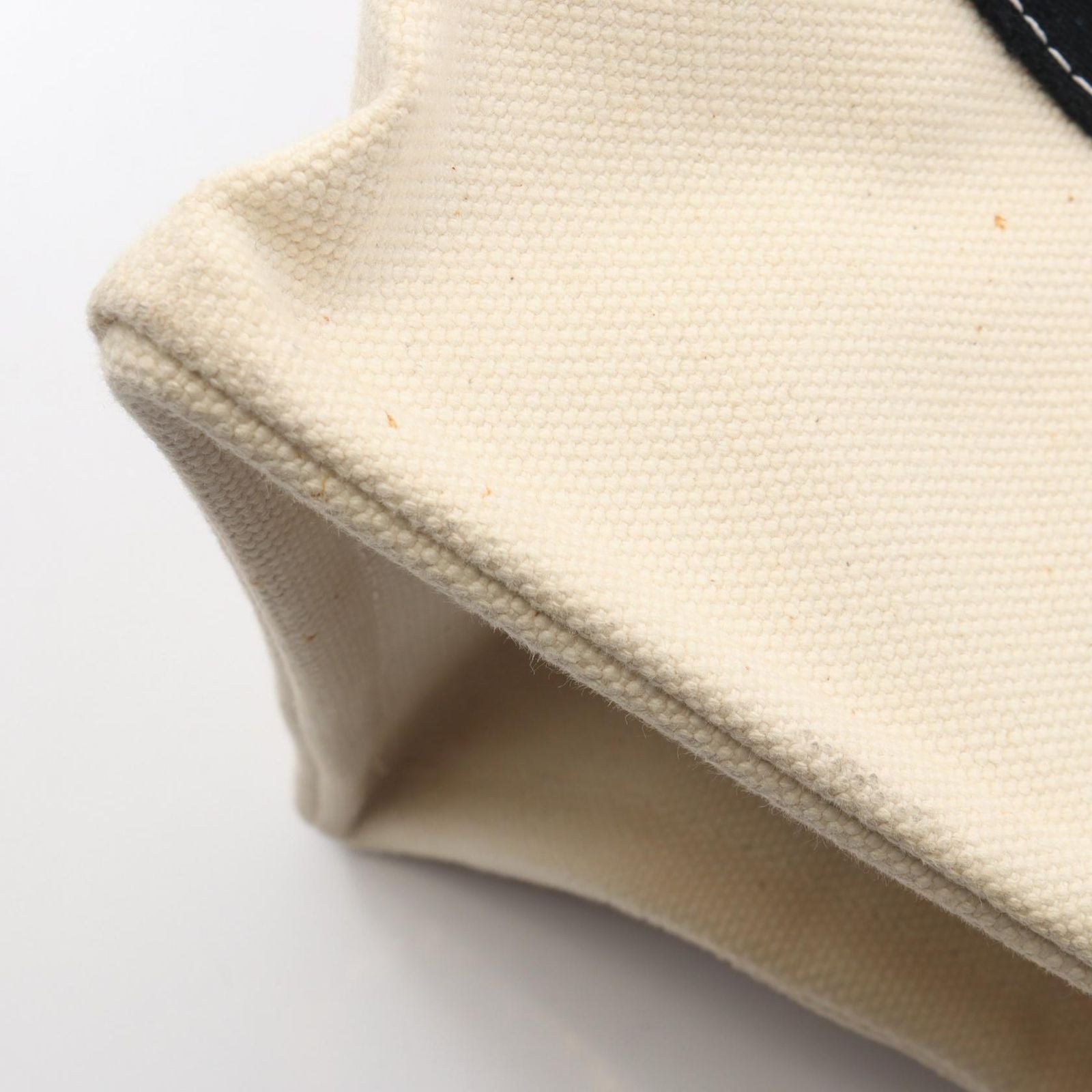 Hermes Tote Bora PM Ivory Black Canvas — view 5