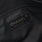 Chanel Tote New Travel Line MM Black Leather — view 4