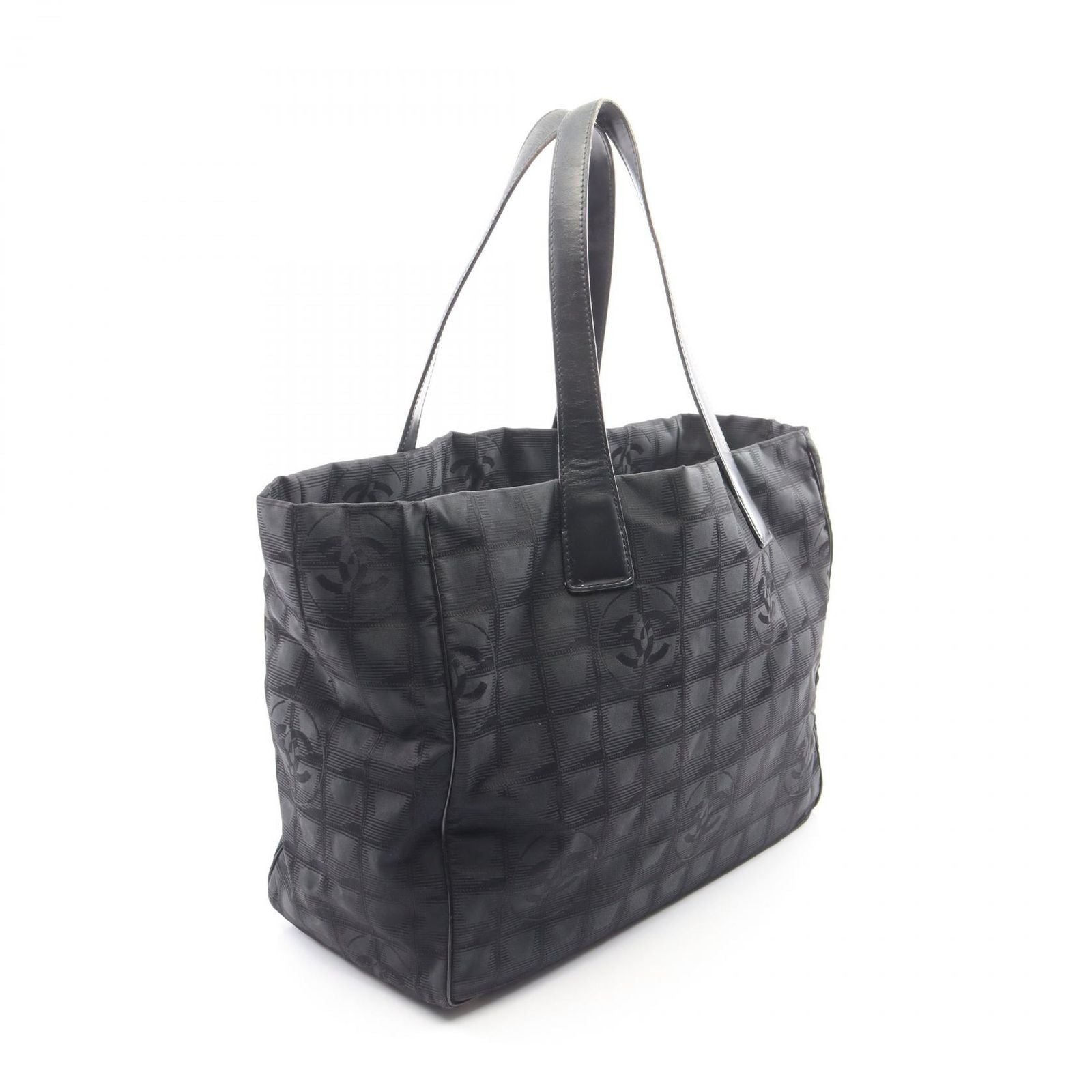 Chanel Tote New Travel Line MM Black Leather — view 2