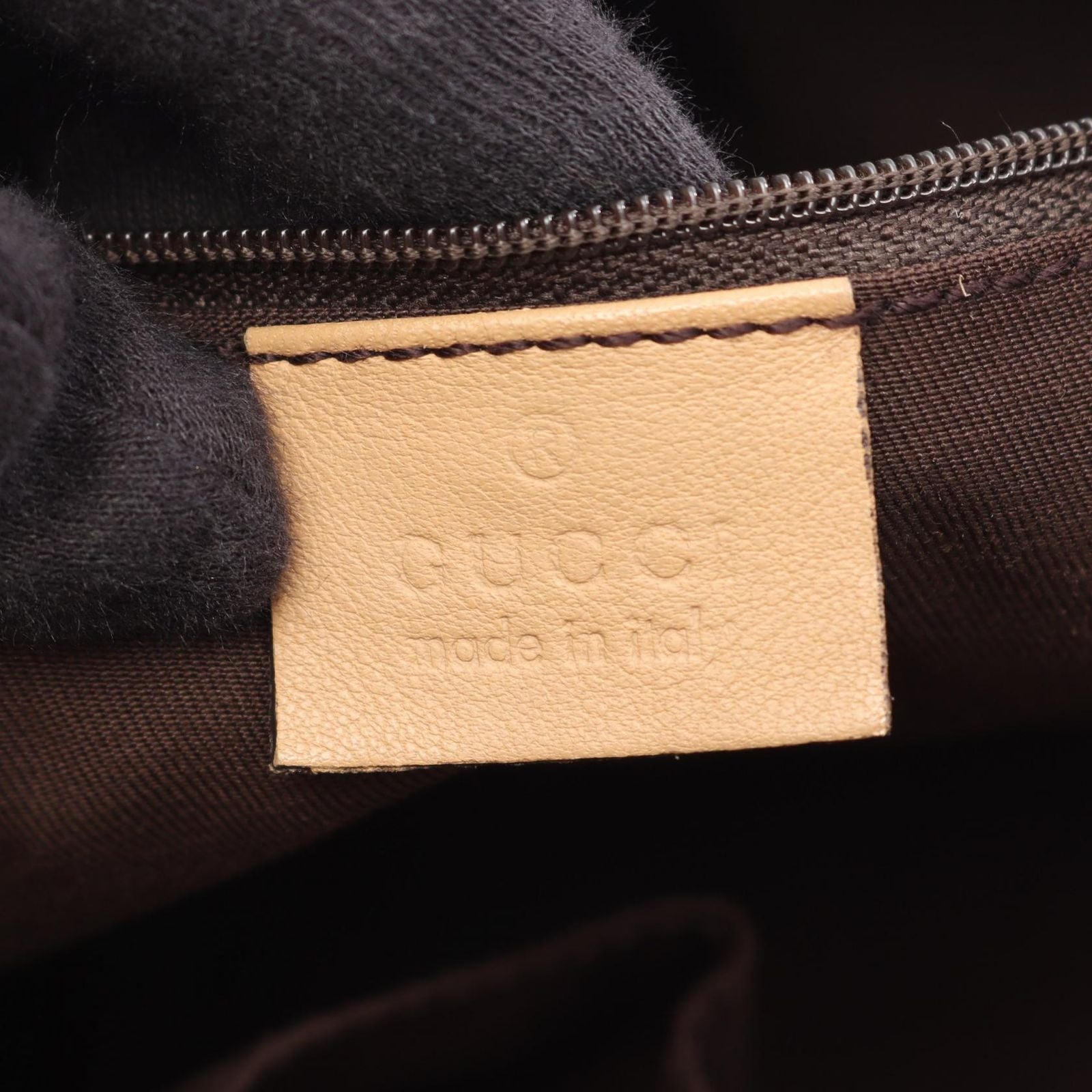 Gucci Shoulder Bag Abbey GG Canvas Beige — view 4