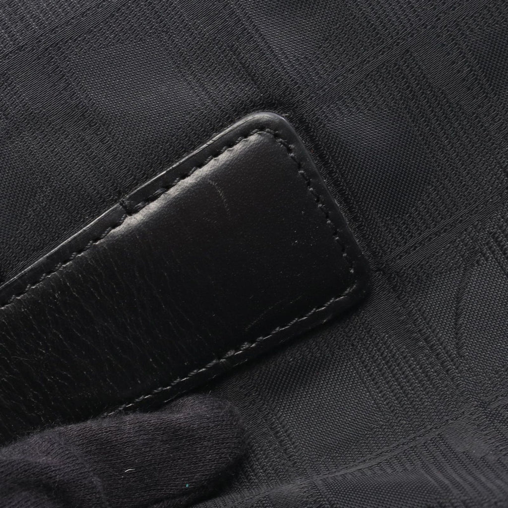 Chanel Tote New Travel Line MM Black Leather — view 9