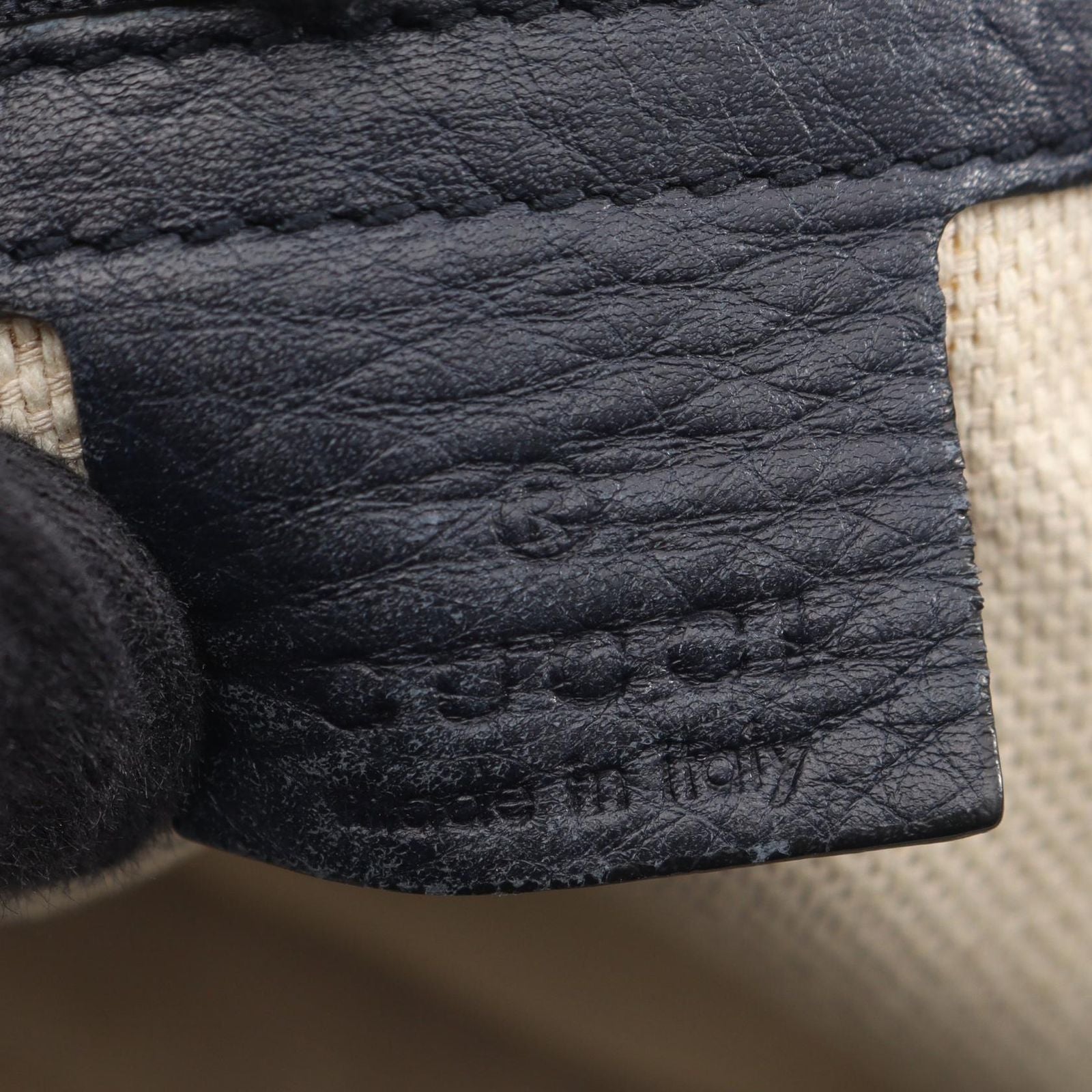 Gucci Shoulder Bag Soho Interlocking Navy Leather — view 4
