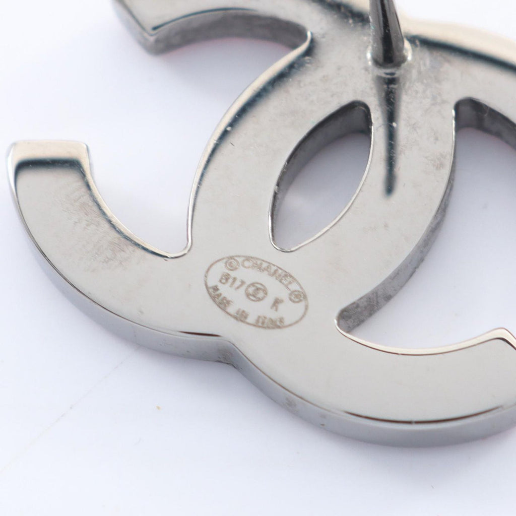 Chanel Earrings CC Logo 17k Stainless Steel — view 3