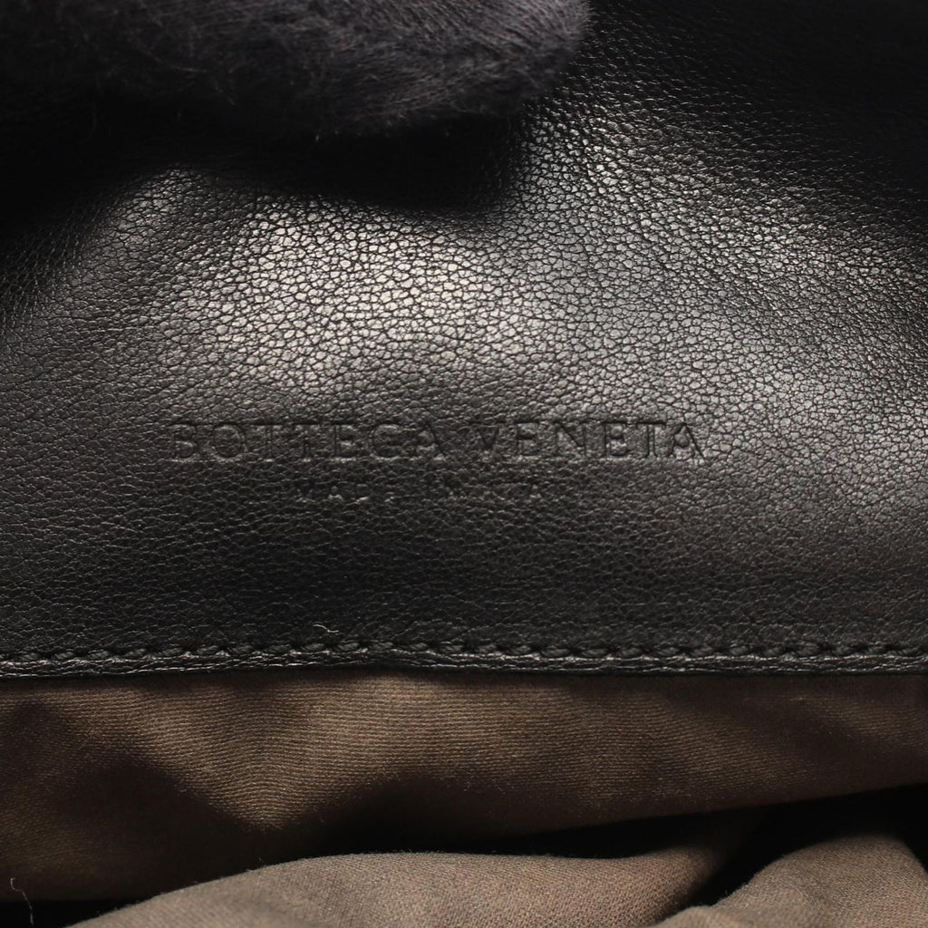 Bottega Veneta Shoulder Bag Intrecciato Black Leather — view 4