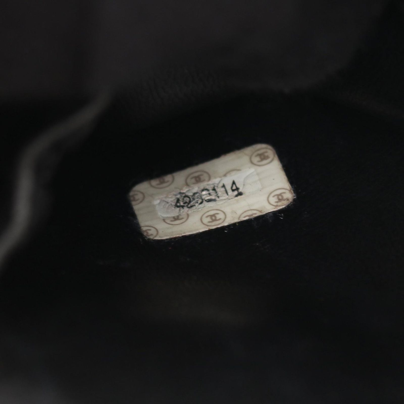 Chanel Handbag CC Logo Black Caviar Leather — view 5