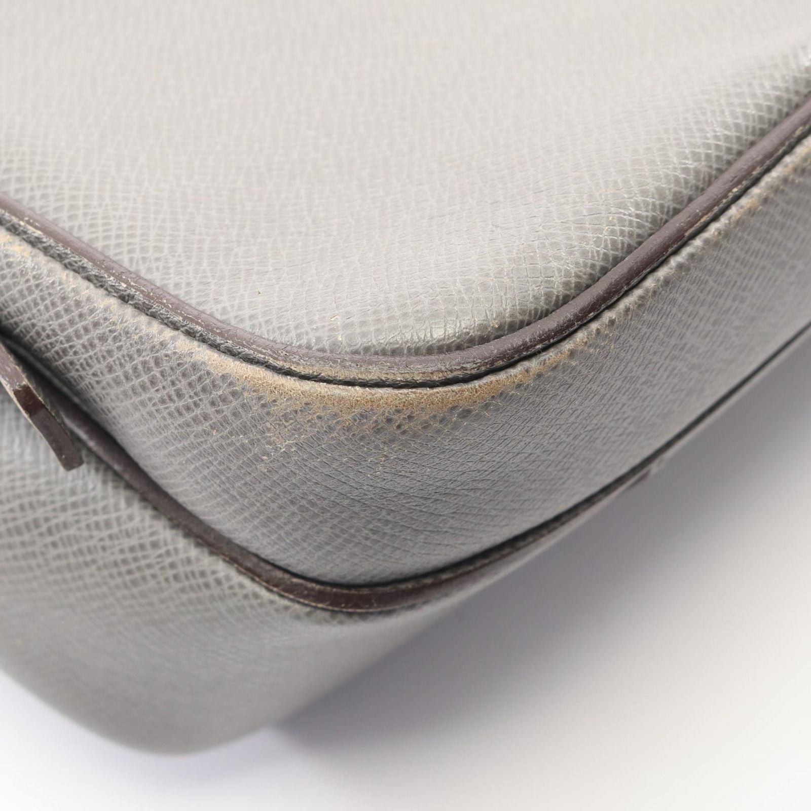 Louis Vuitton Business Bag Vasili GM 2-Way Glacier Leather — view 6