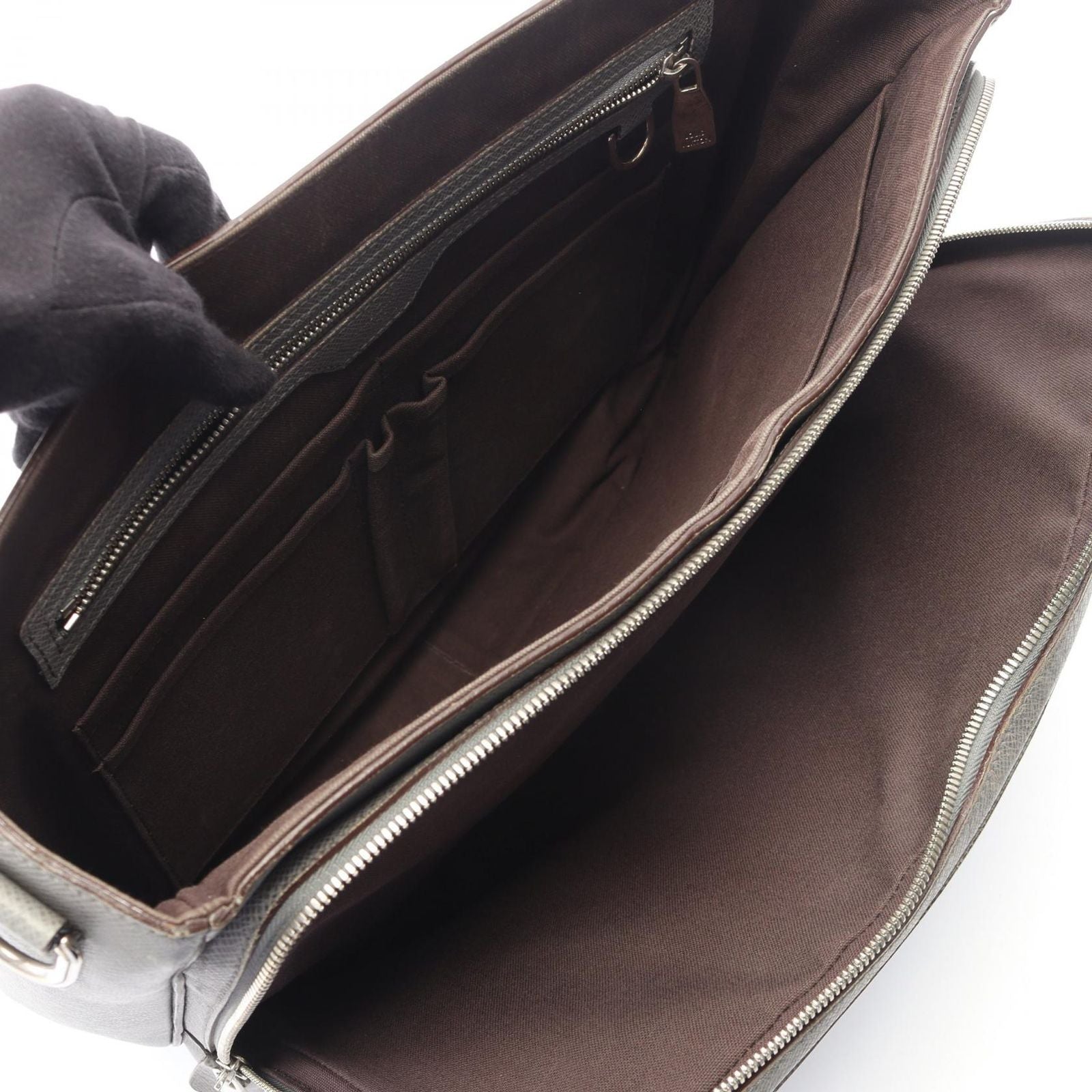Louis Vuitton Business Bag Vasili GM 2-Way Glacier Leather — view 3