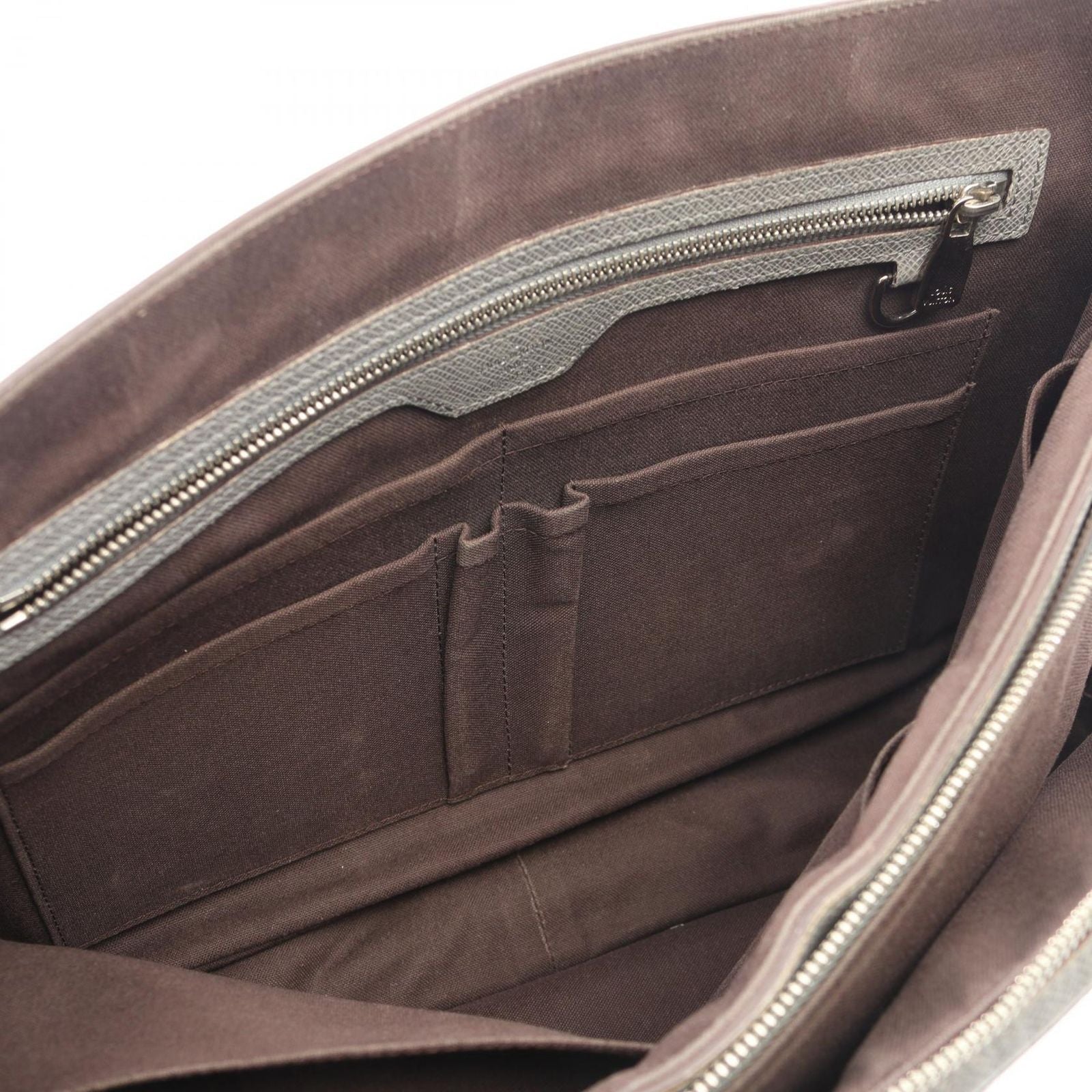 Louis Vuitton Business Bag Vasili GM 2-Way Glacier Leather — view 9