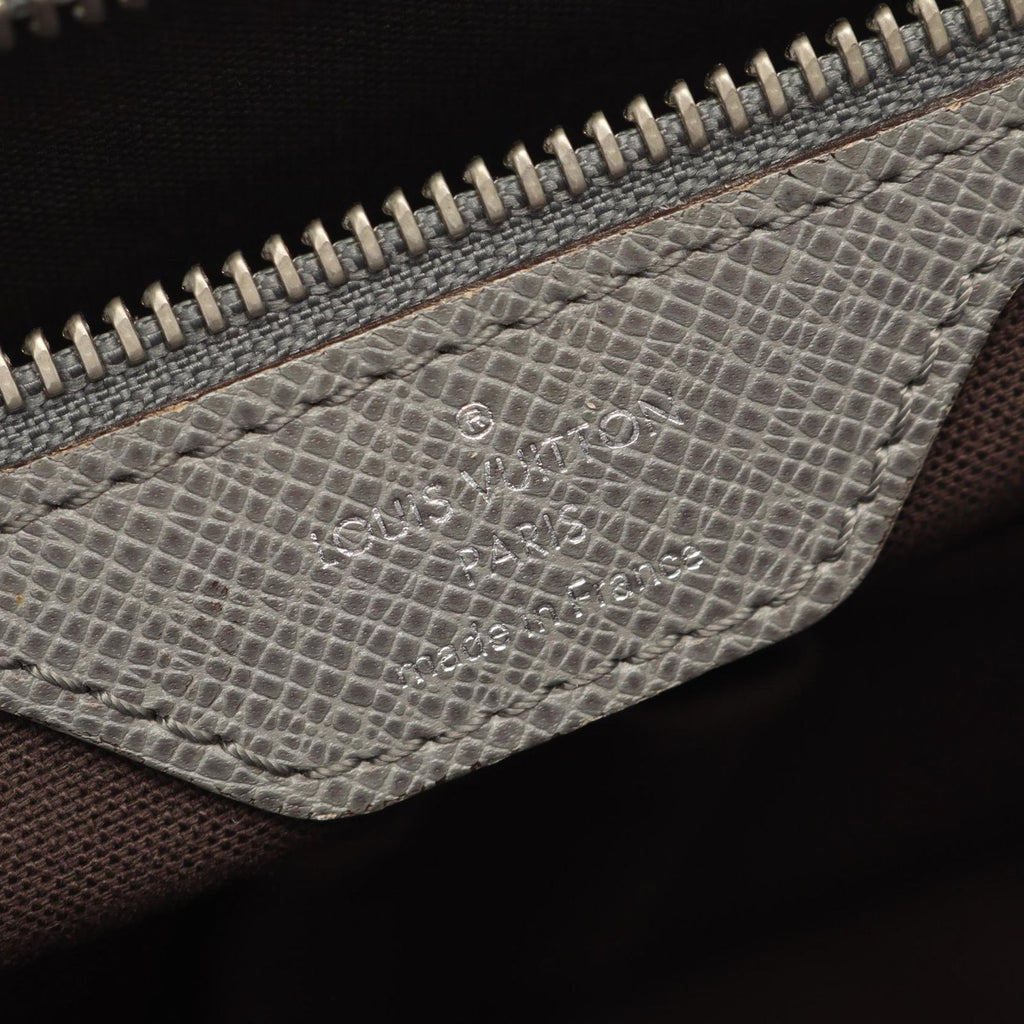 Louis Vuitton Business Bag Vasili GM 2-Way Glacier Leather — view 4