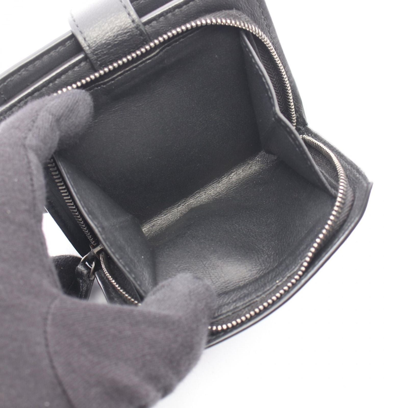 Bottega Veneta Bifold Wallet Intrecciato Black Leather — view 4