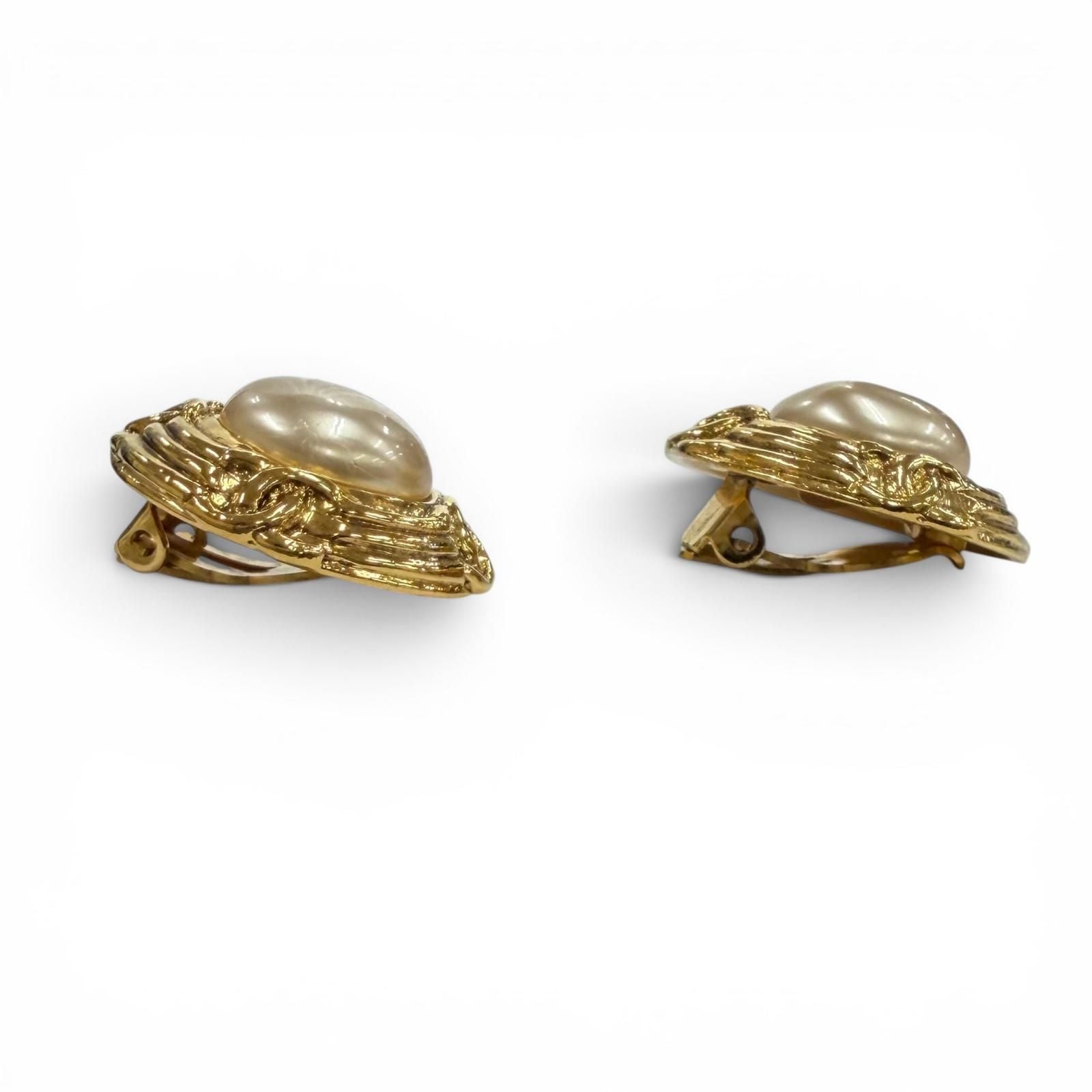 Chanel Vintage Faux Pearl CC Logo Earrings Gold Ivory — view 4