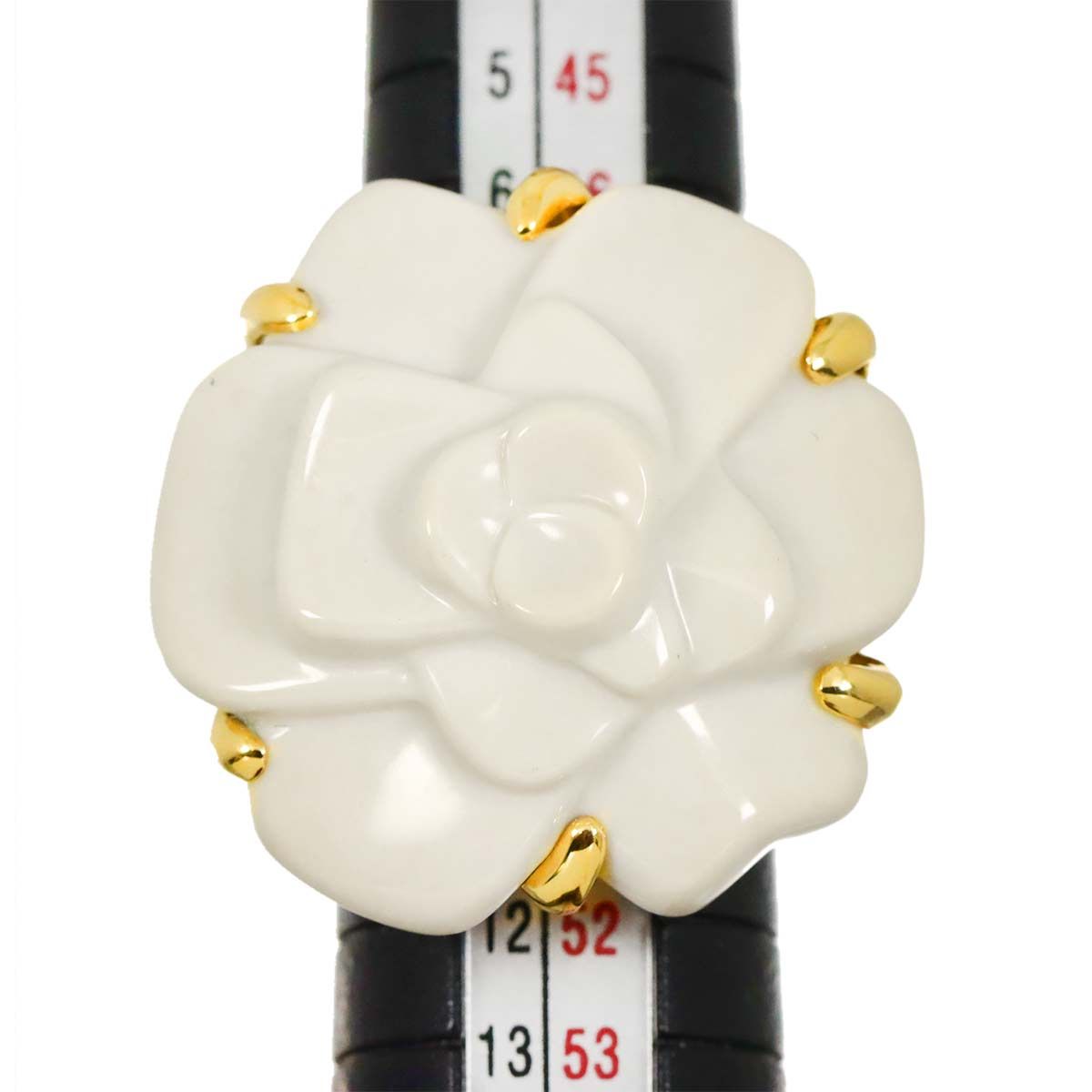 Chanel Camellia Ring Cacholong 18k YG Yellow Gold — view 6