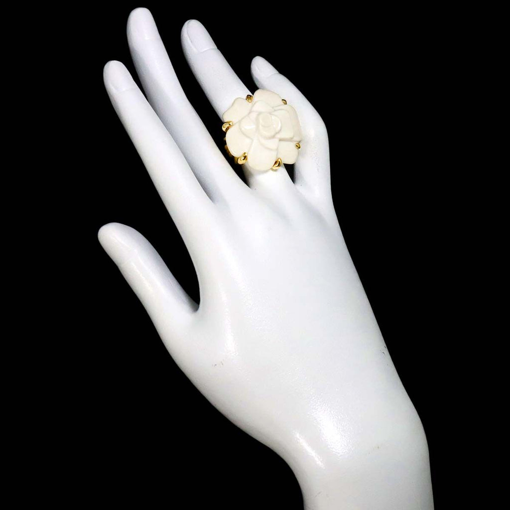 Chanel Camellia Ring Cacholong 18k YG Yellow Gold — view 7