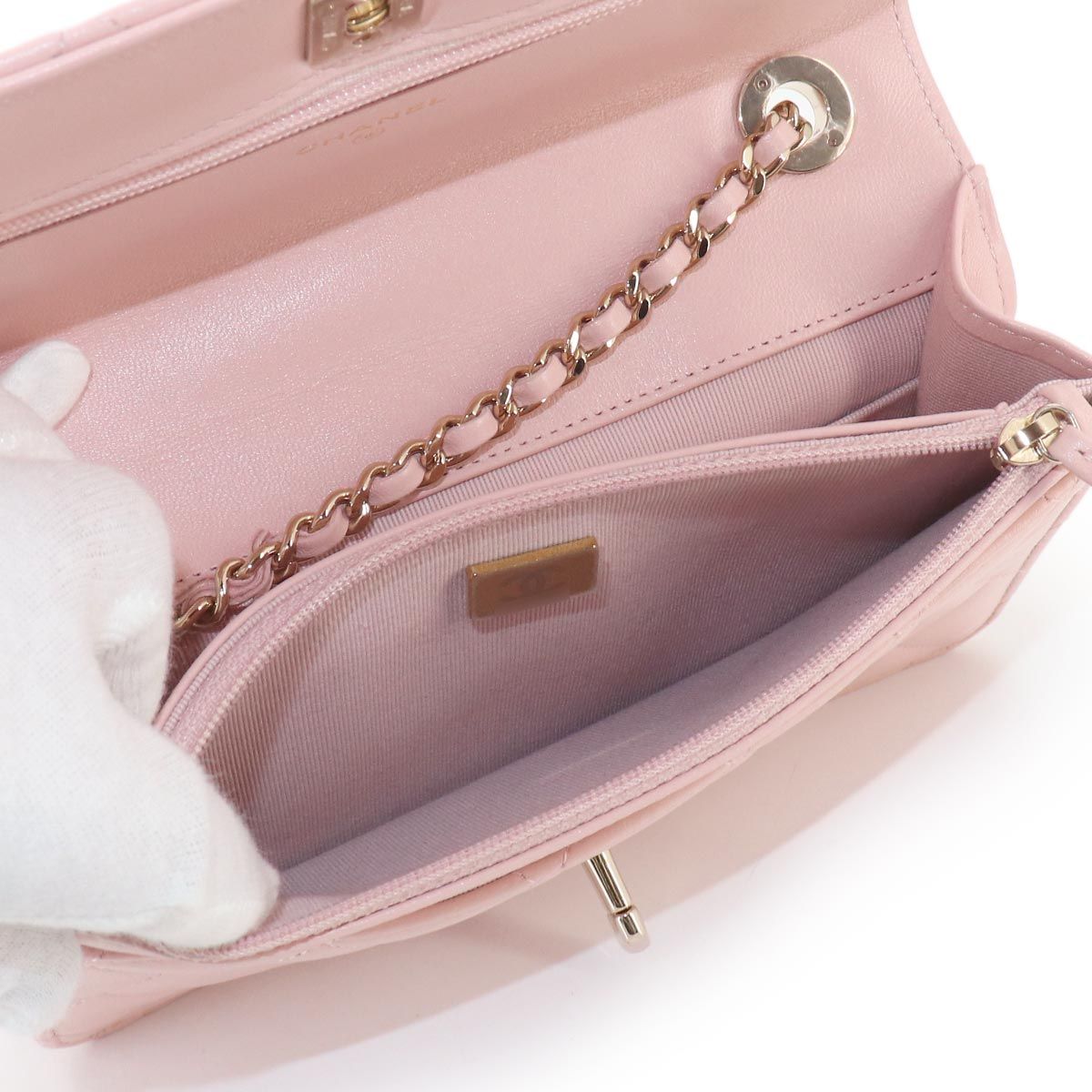 Chanel Trendy CC Chain Wallet Lambskin Pink Gold Shoulder — view 8