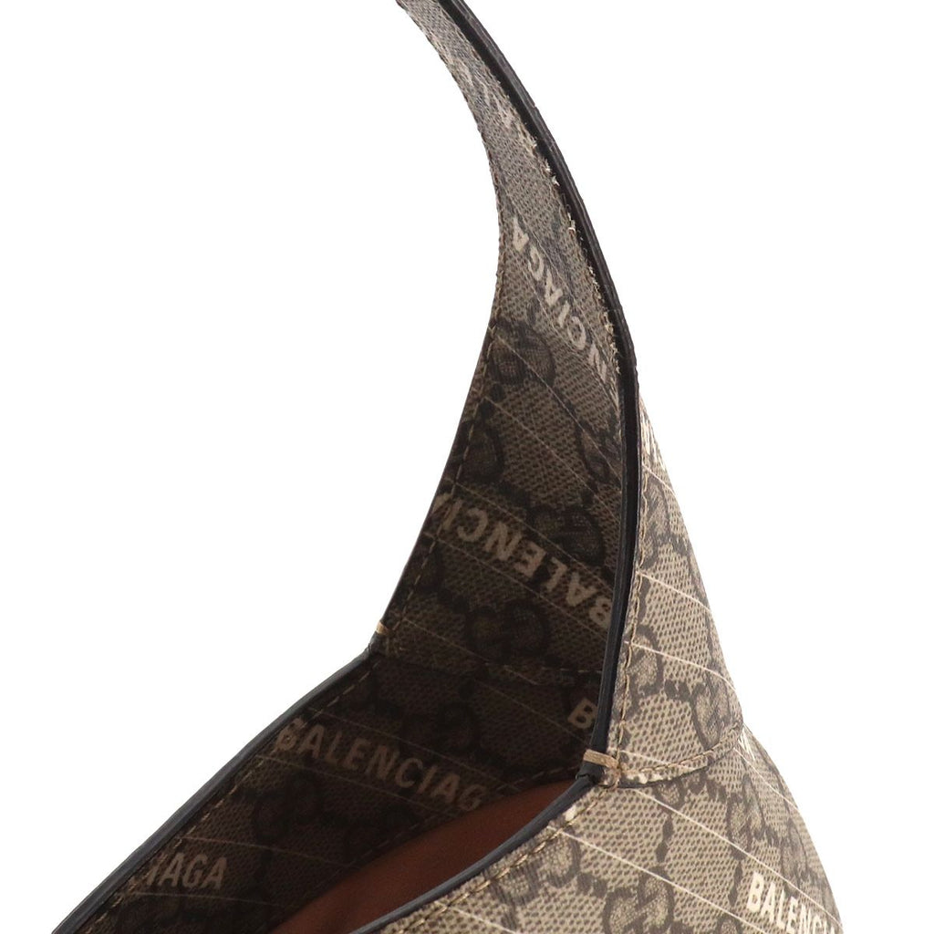 Gucci the Hacker Project Jackie Shoulder Bag GG Supreme Beige — view 9