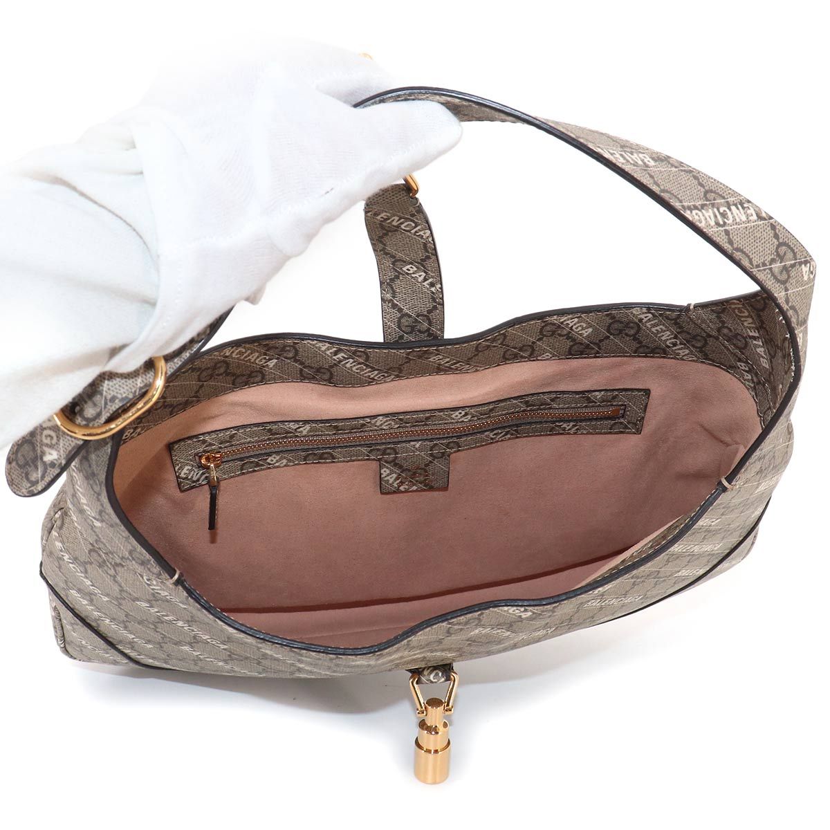 Gucci the Hacker Project Jackie Shoulder Bag GG Supreme Beige — view 7