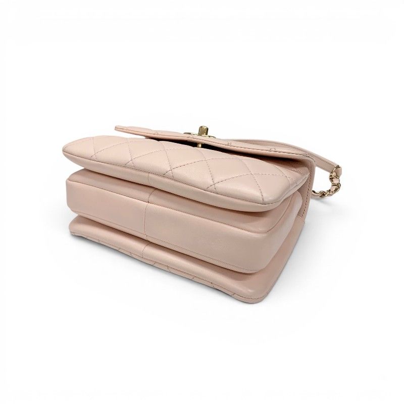 Chanel Trendy CC Shoulder Bag Pink Gold CC Logo Turnlock — view 4