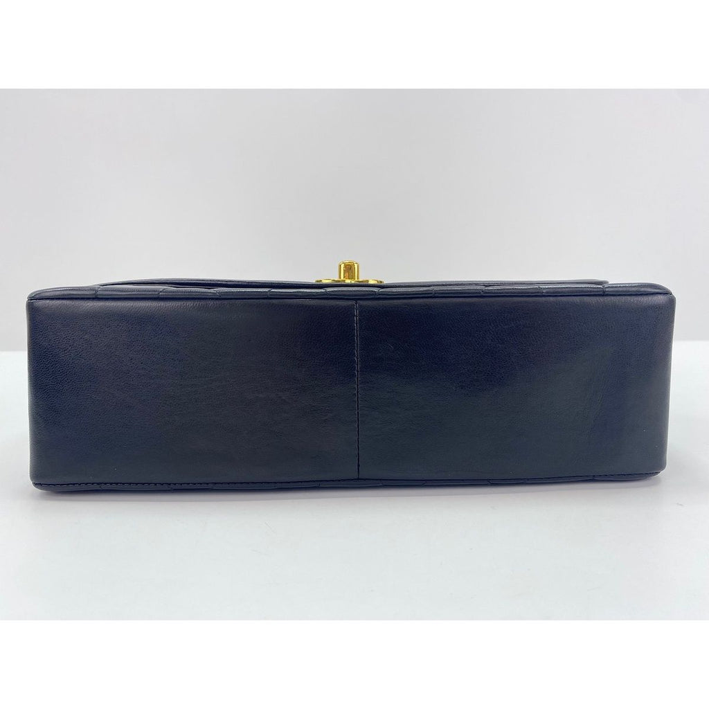 Chanel Shoulder Bag 25 — view 6