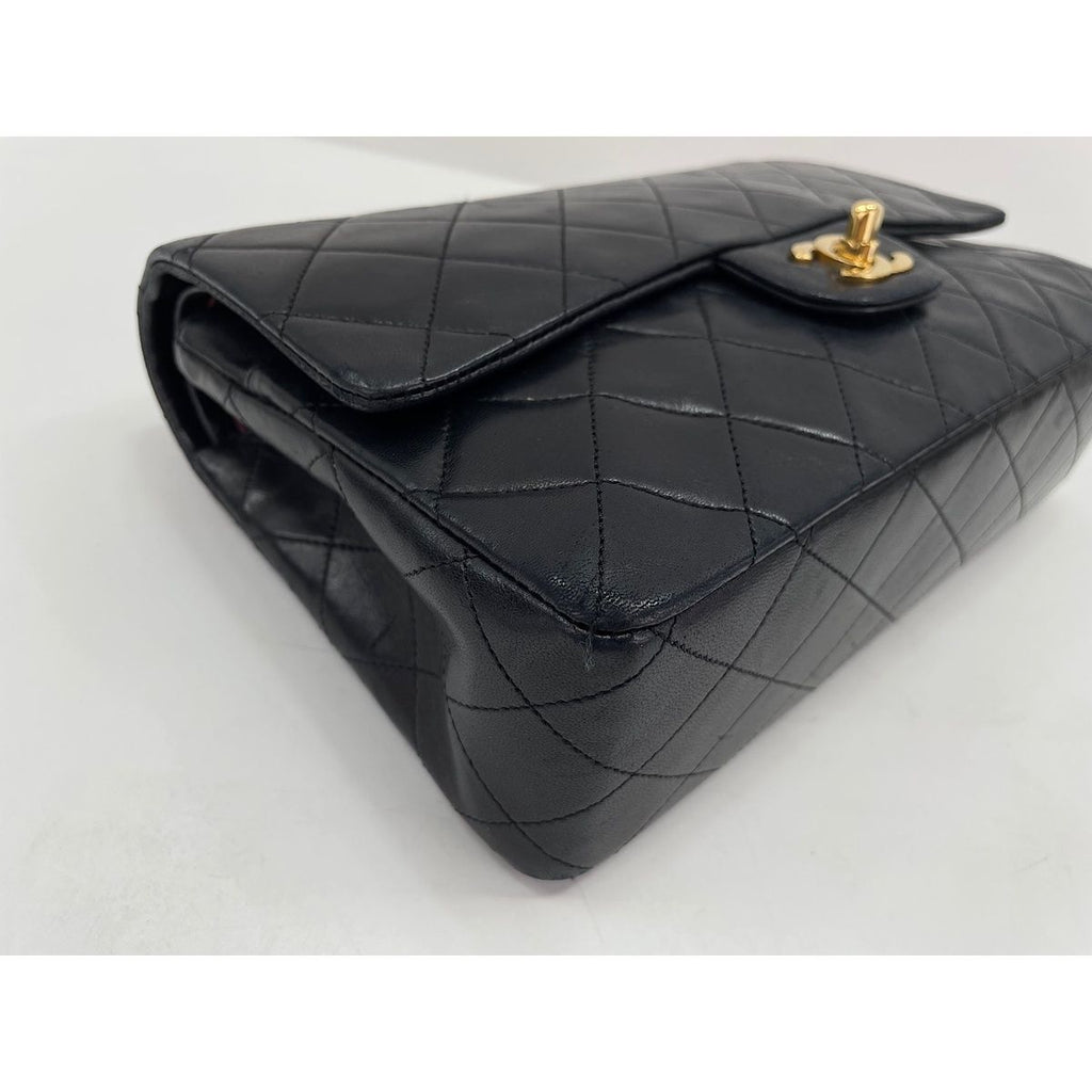 Chanel Shoulder Bag Quilted 25 — view 8