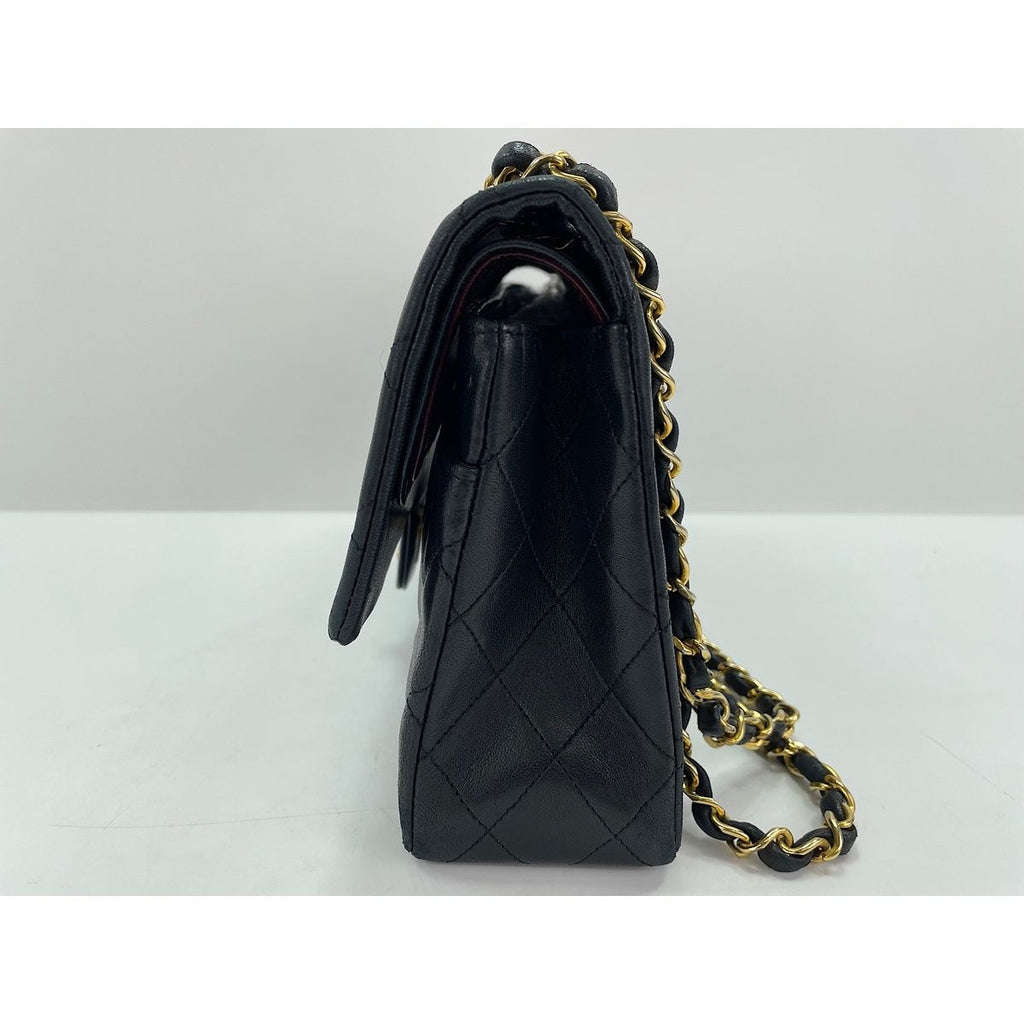 Chanel Shoulder Bag Quilted 25 — view 4