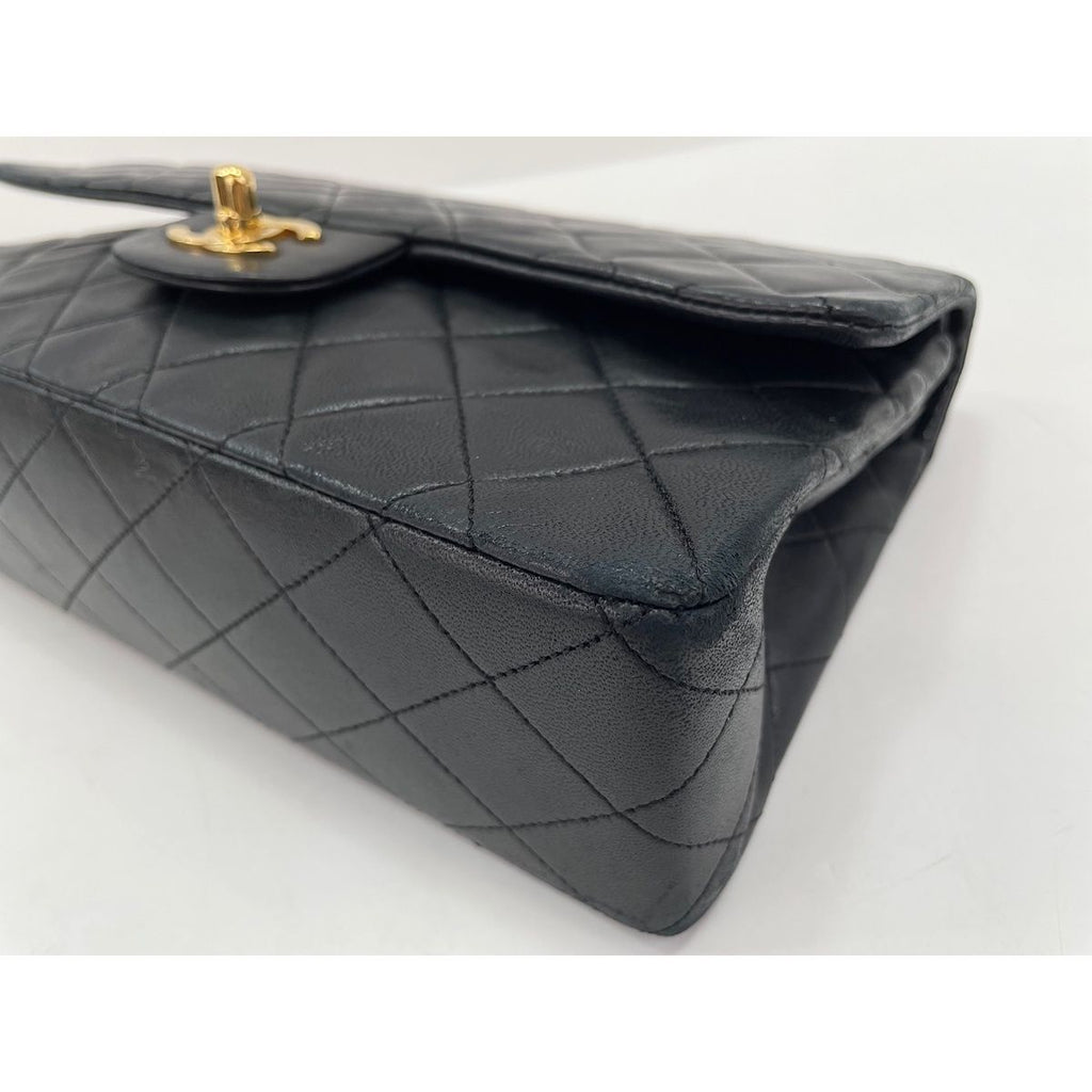 Chanel Shoulder Bag Quilted 25 — view 7