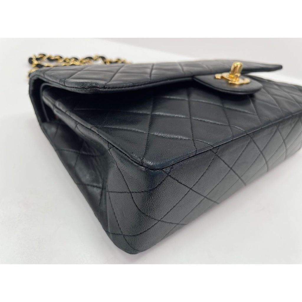 Chanel Shoulder Bag Quilted 25 — view 8