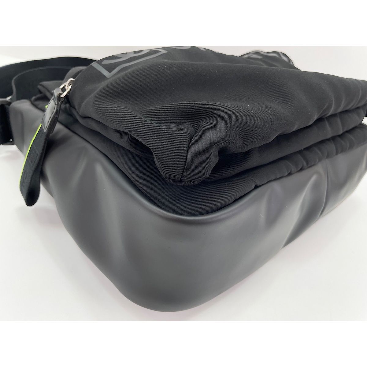 Chanel Shoulder Bag Sports Line — view 9