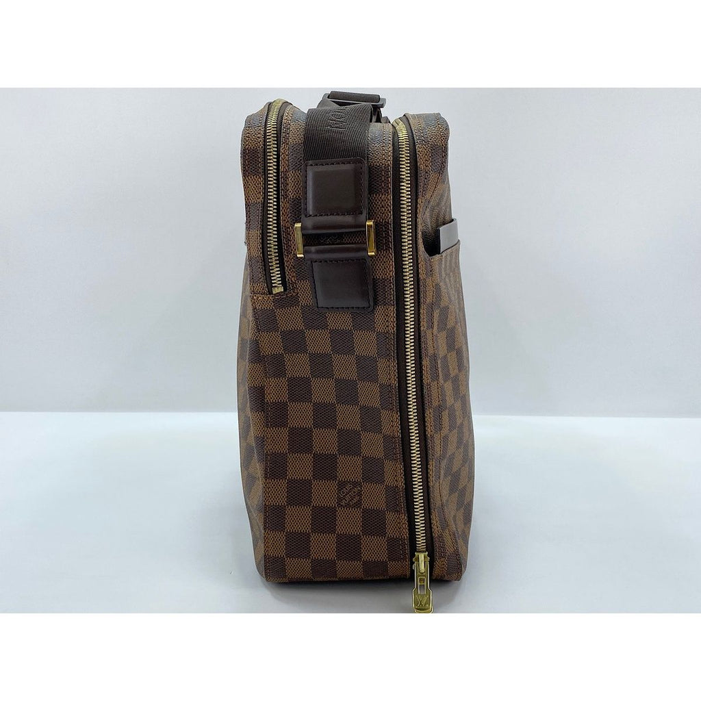 Louis Vuitton Shoulder Bag Dorsoduro — view 4
