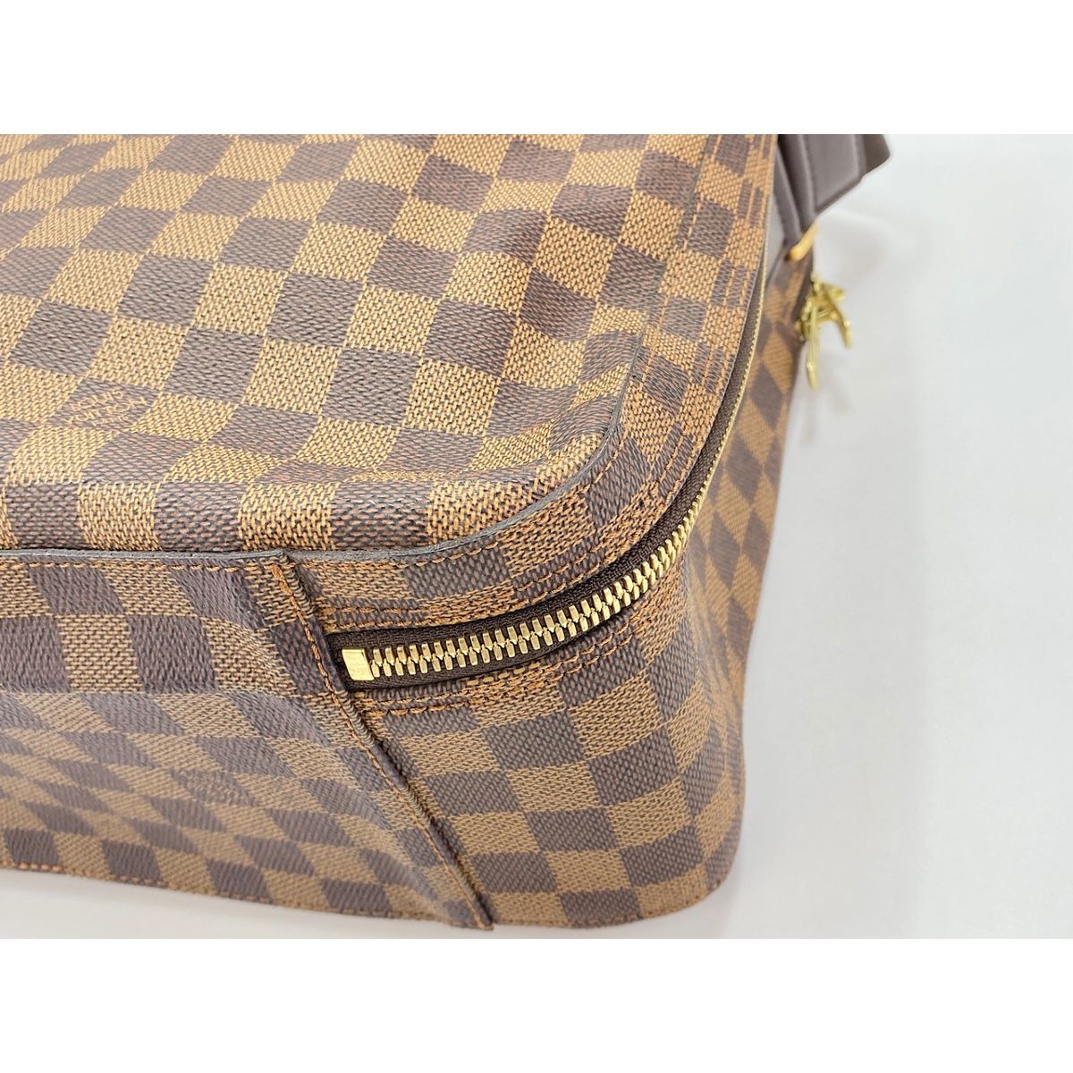 Louis Vuitton Shoulder Bag Dorsoduro — view 7