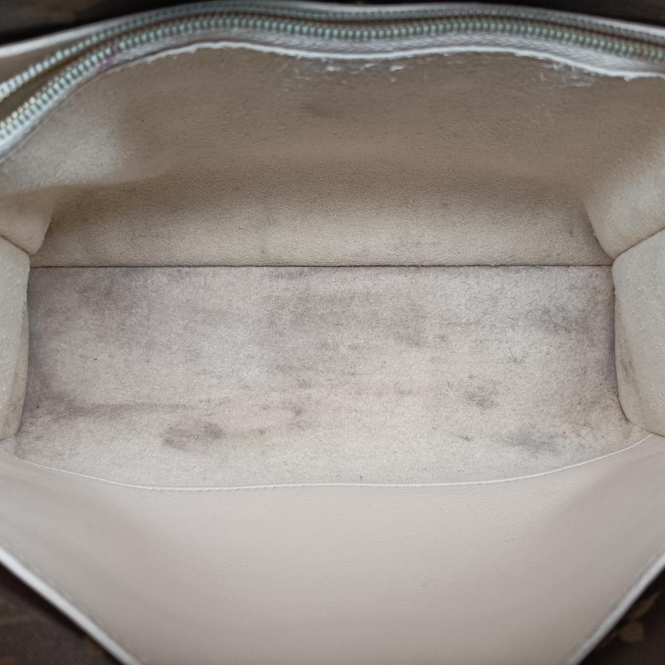Louis Vuitton Double Brown Cream Monogram Canvas Taurillon Leather Shoulder — view 9