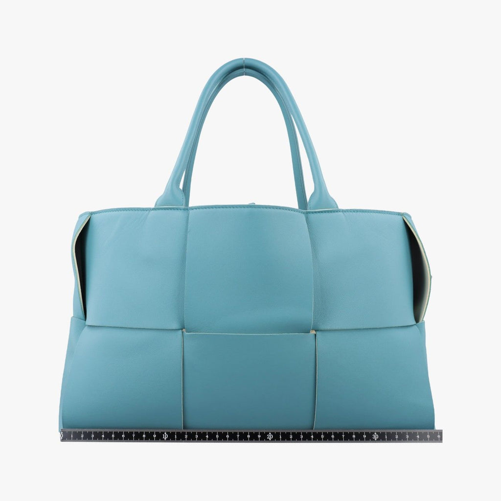 Bottega Veneta the Arco Tote Blue Lambskin — view 2