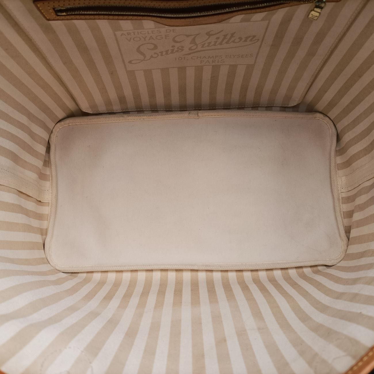 Louis Vuitton Neverfull GM Monogram Rayures — view 9