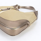 Gucci Jackie 001 Leather Shoulder Bag Hand — view 4