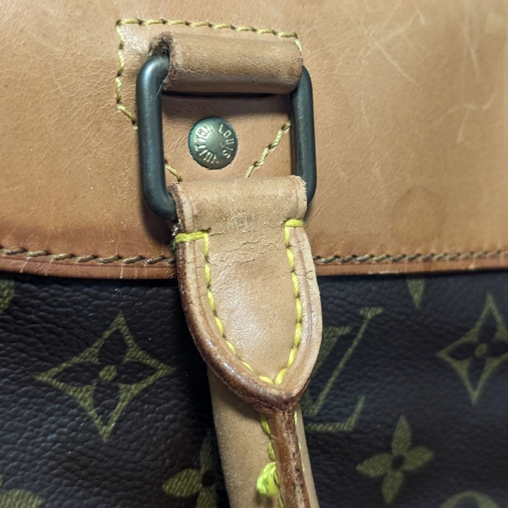 Louis Vuitton Alize de Poche Vintage Handbag — view 7