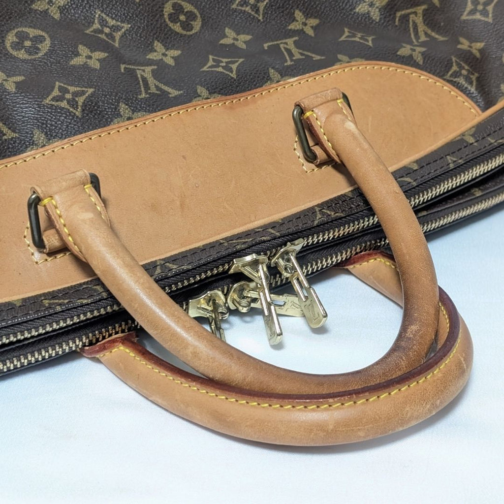 Louis Vuitton Alize de Poche Monogram Boston — view 6