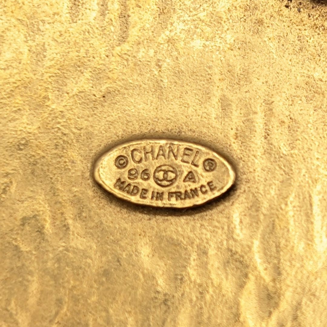 Chanel Brooch CC Logo Gold Black Stone Vintage — view 7
