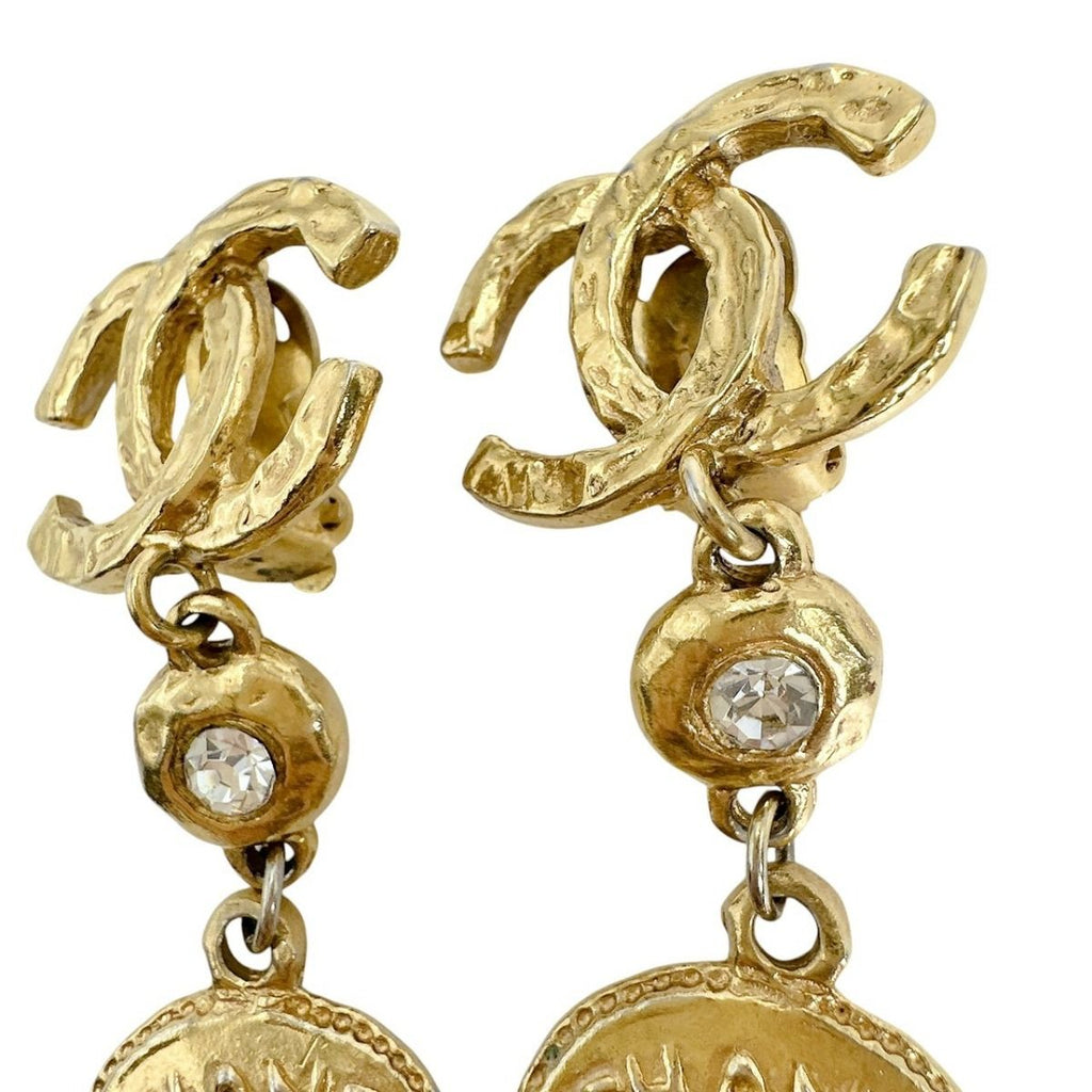 Chanel Large Earrings CC Logo Gold — view 4