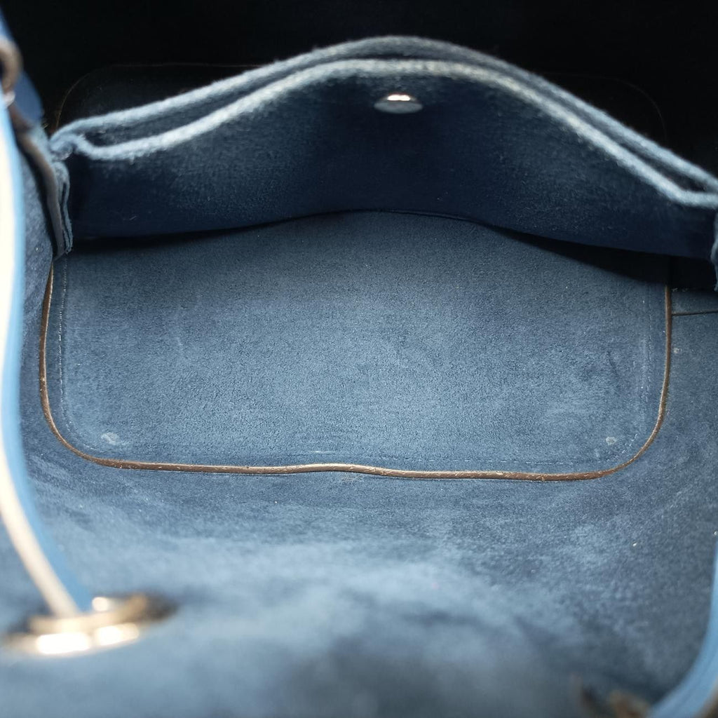 Louis Vuitton Neo Noe BB Emerald Green Navy — view 9